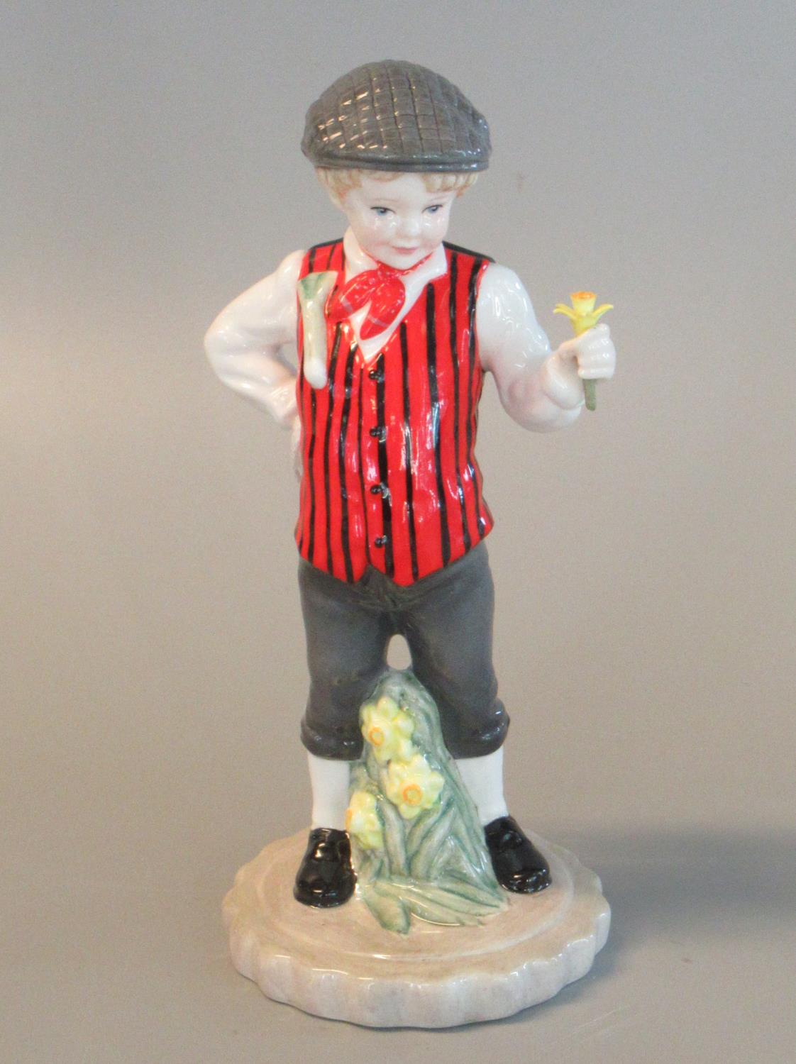 Royal Worcester bone china figurine 'Y auctions & price archive